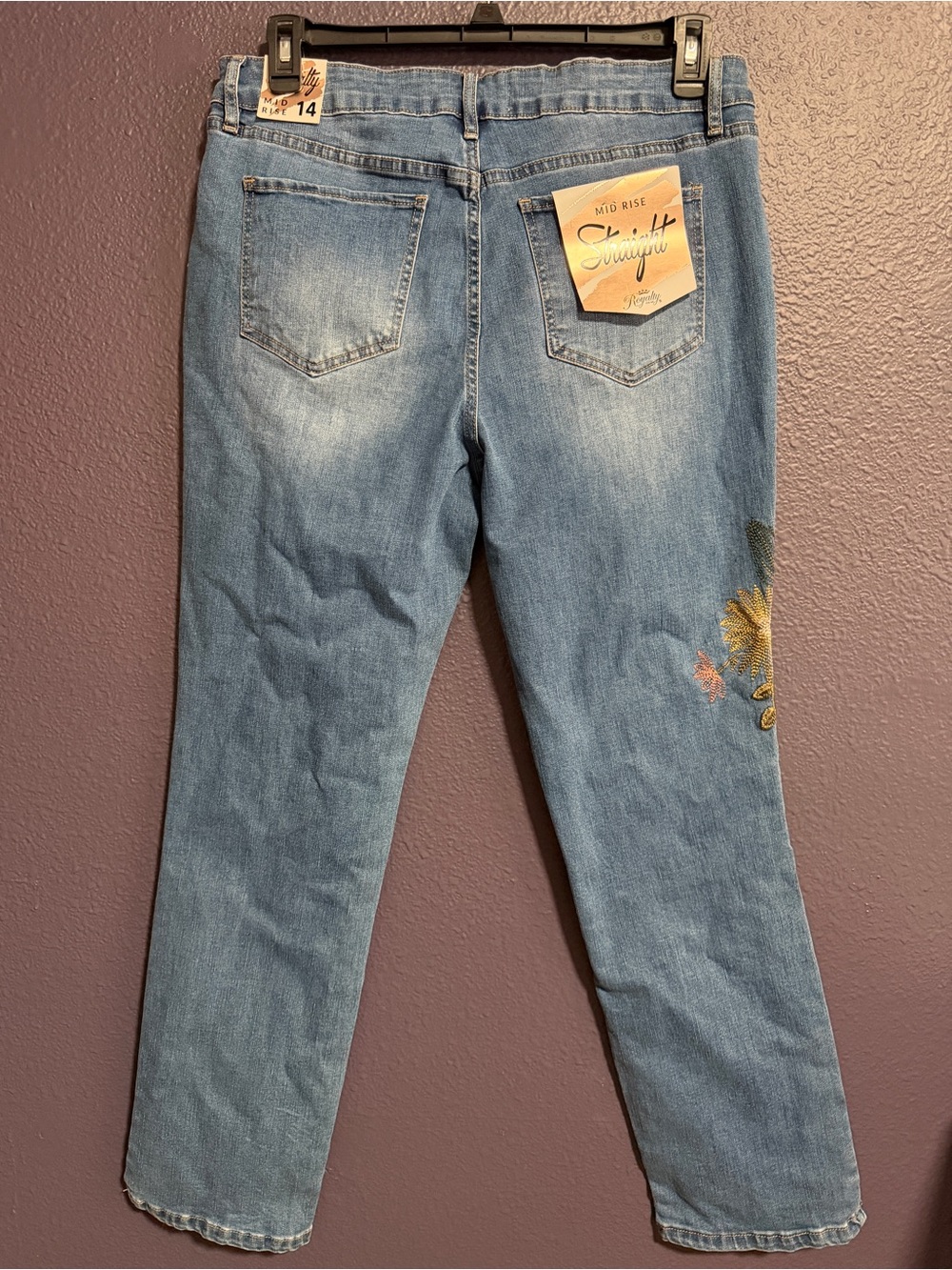 Royalty For Me Floral Embroidered Mid Rise Straight-Leg Jeans NWT - Picture 7 of 9